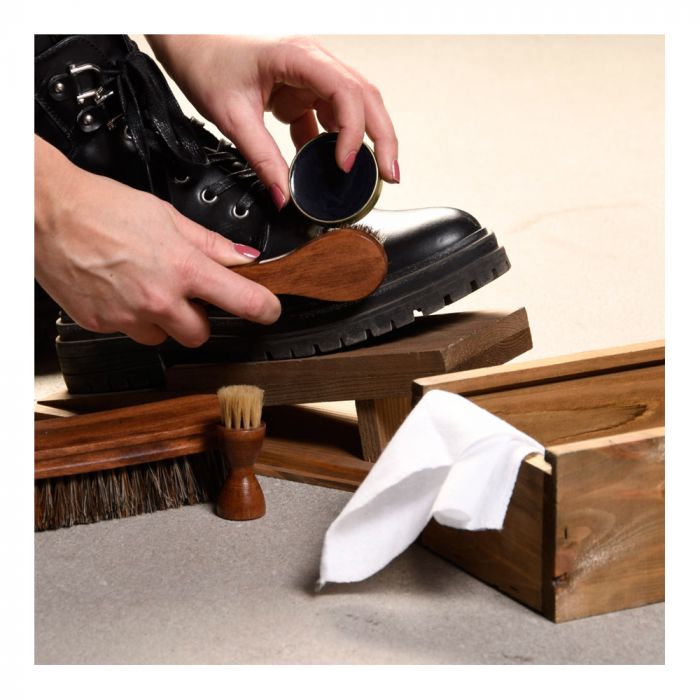 Réparer le cuir de chaussure : La bible de l'entretien - La Boutique Du  Cirage